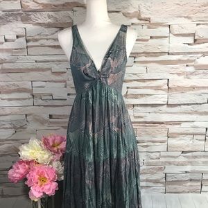 Follow Maxi Dress Sz M (Q05)